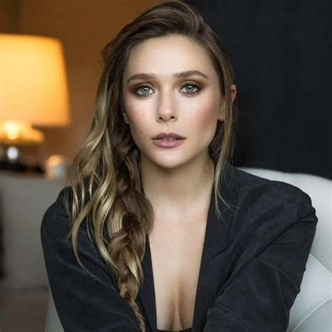 elizebeth olsen sexy|13 beautiful photos of Elizabeth Olsen